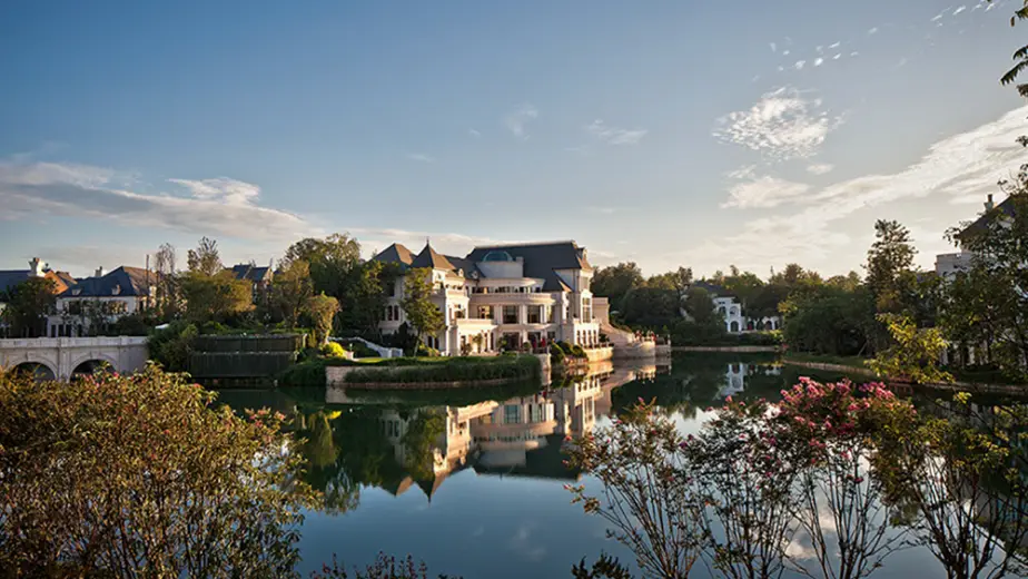 Reconocimiento facial puertas de velocidad para hornear pintura