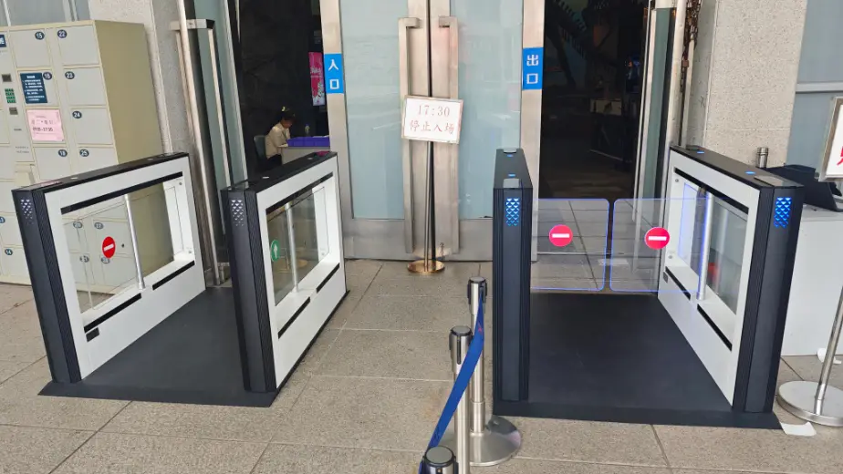 Torniquete de entrada al museo