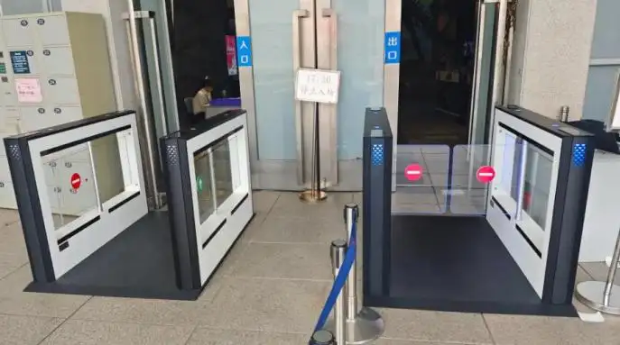 Proveedor de portones de torniquetes peatonales oscilantes